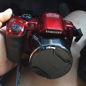 - Samsung Digital Camera